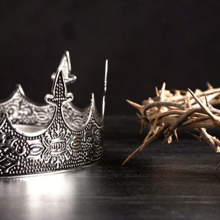 A Kings Crown and the Crown of Thorns