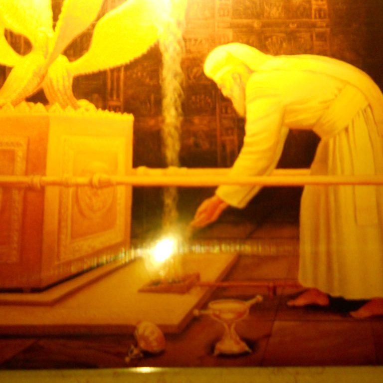 high-priest-in-most-holy-on-yom-kipper